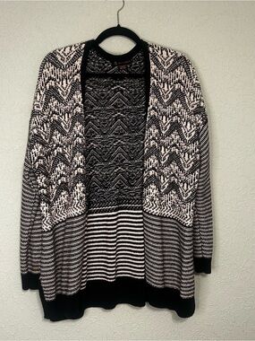 Love & Legend Black Cream Geometric Knit Cardigan Size 3X